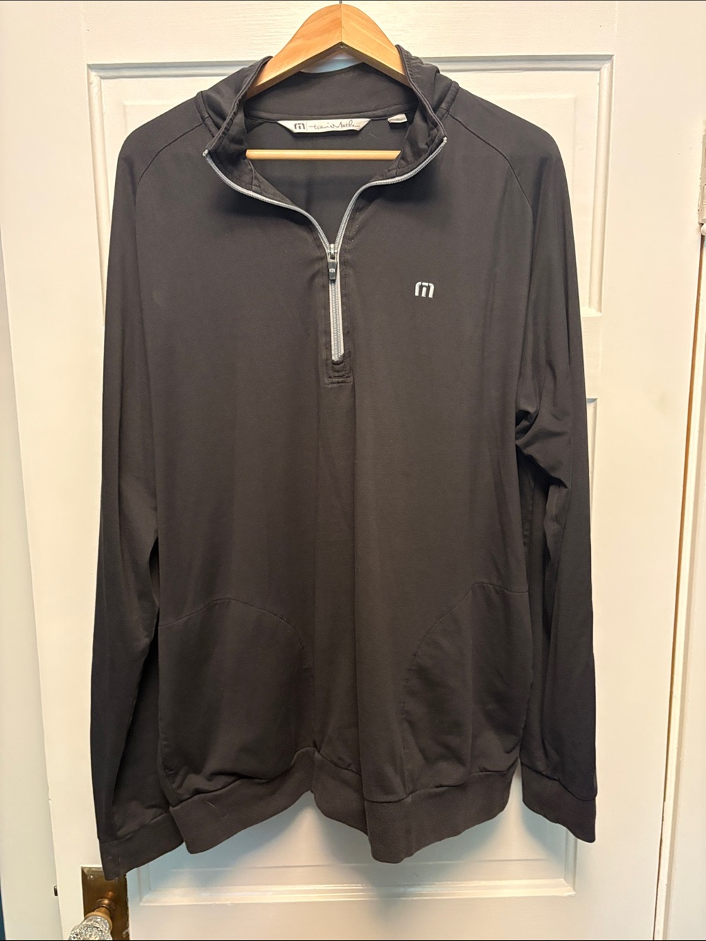 Travis Matthew Black Quarter-Zip Pullover XL